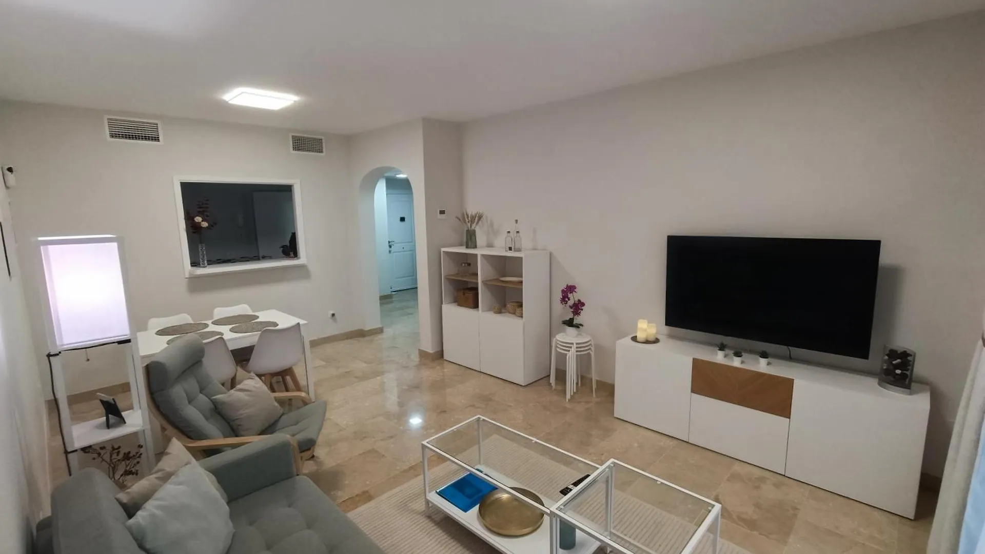 Duquesa Village Cozy Apartment Golf & Beach Manilva