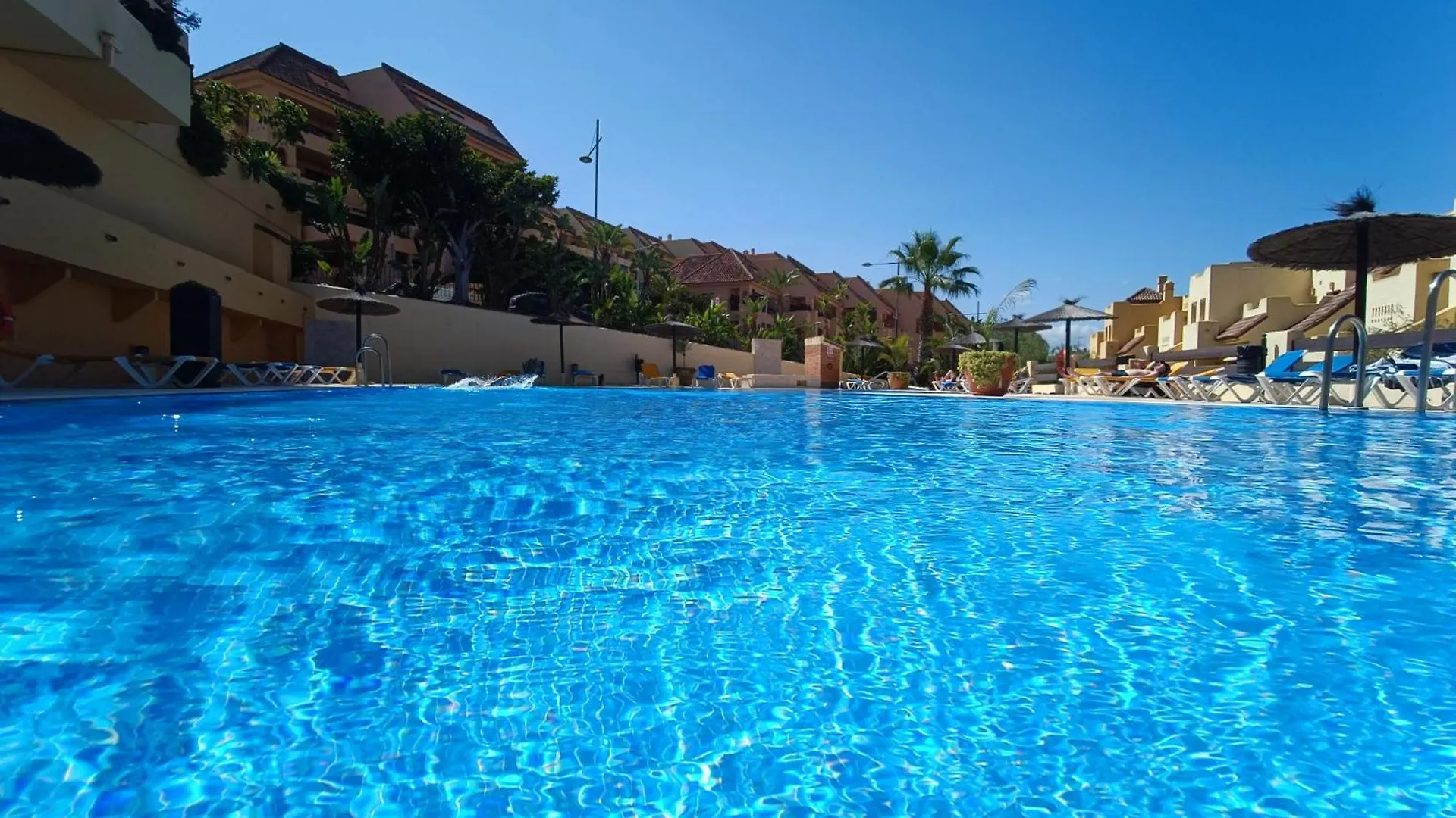 Duquesa Village Cozy Apartment Golf & Beach Manilva
